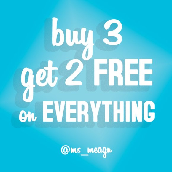 Women's Black and Gray Jacket - Picture 8 of 9